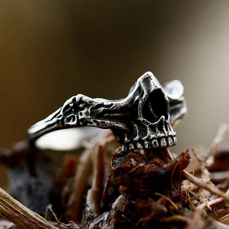 Anel Broken Skull Envelhecido em Aço Inoxidável Ring Tesouros Vikings