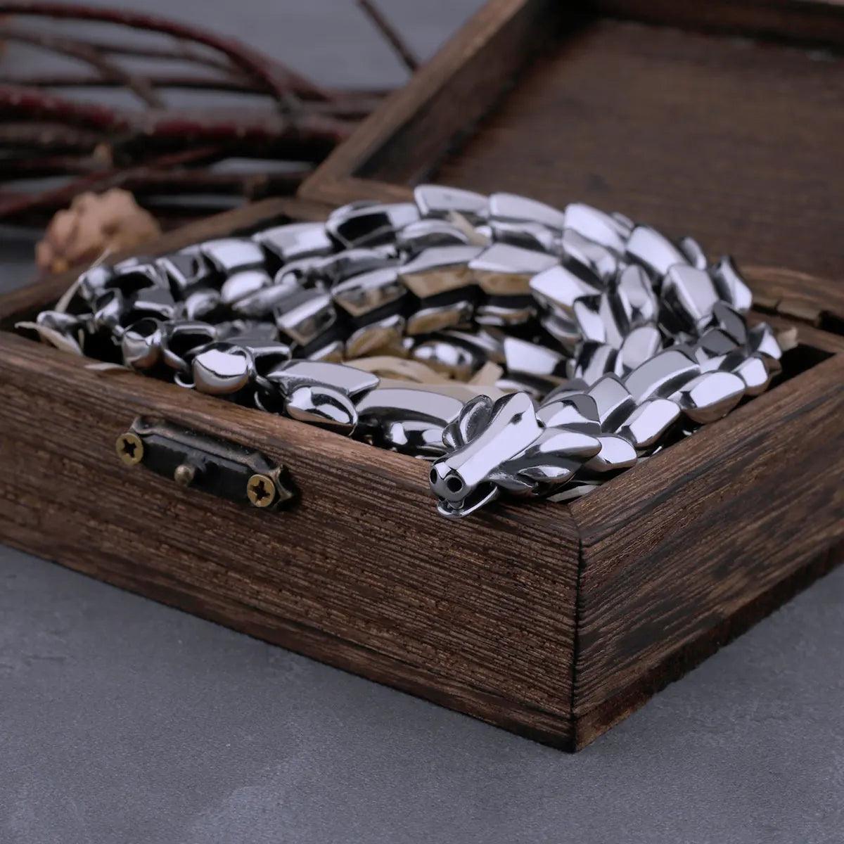 Colar Masculino Escamas de Dragão em Aço Inoxidável Tesouros Vikings