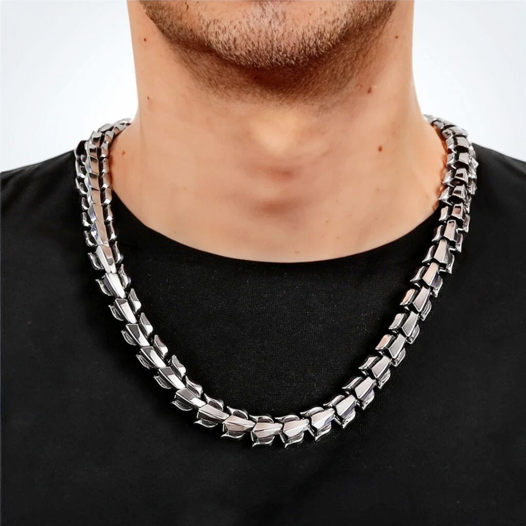 Nidhogg - Colar Masculino Escamas de Dragão em Aço Inoxidável Tesouros Vikings