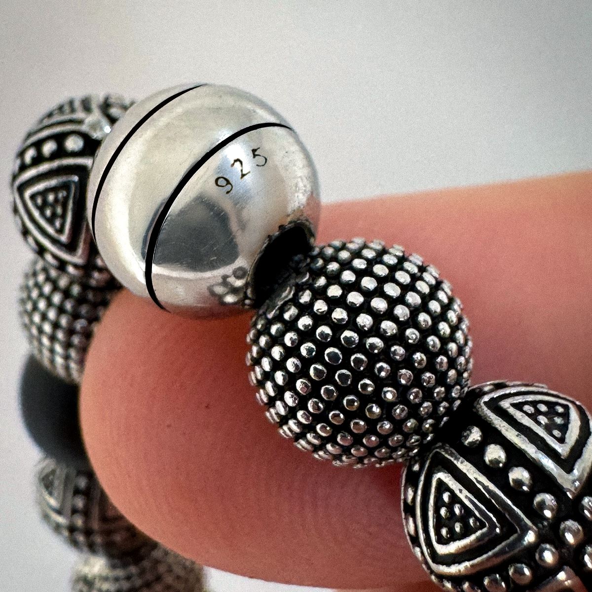 Pulseira Bjorn em Prata 925 e Pedra Preta de Obsidiana Bracelet Tesouros Vikings