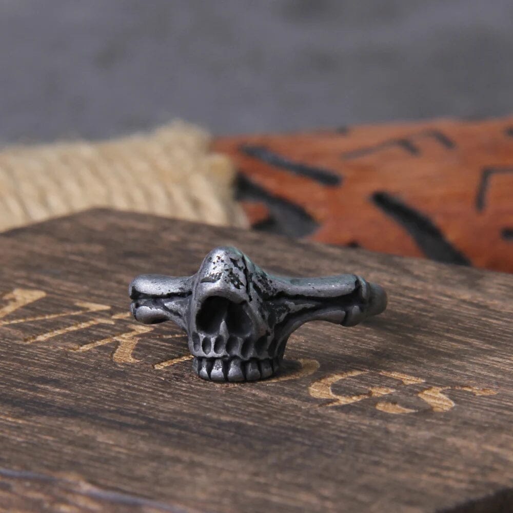 Anel Broken Skull em Aço Inoxidável + Porta Joias Ring Tesouros Vikings