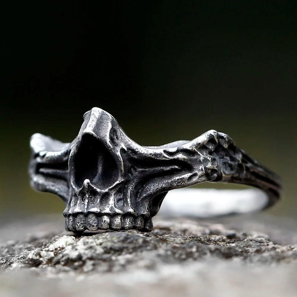 Anel Broken Skull em Aço Inoxidável Ring Tesouros Vikings