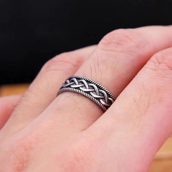 Anel Nó Celta em Aço Inoxidável Ring Tesouros Vikings