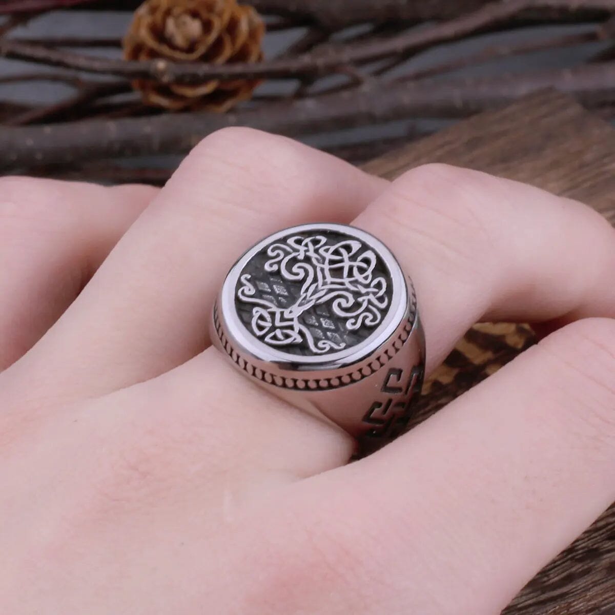 Anel Yggdrasil em Aço Inoxidável Ring Tesouros Vikings