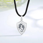 Colar Dragon Shield com Runas em Prata 925 Necklace Tesouros Vikings