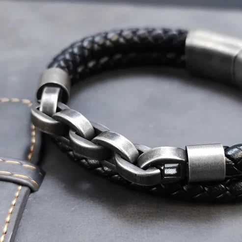 Pulseira de Couro Duplo e Correntes em Aço Inoxidável Bracelet Tesouros Vikings